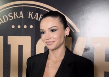 Breskvica se seli: Mesecima u tajnosti gradila kuću