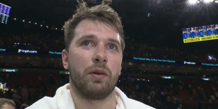 Dončićevih 60 poena i Džejmsov rekord za osmu pobedu Lejkersa u nizu