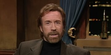 Ipak je smrt jača: Preminuo Chuck Norris u 86. godini