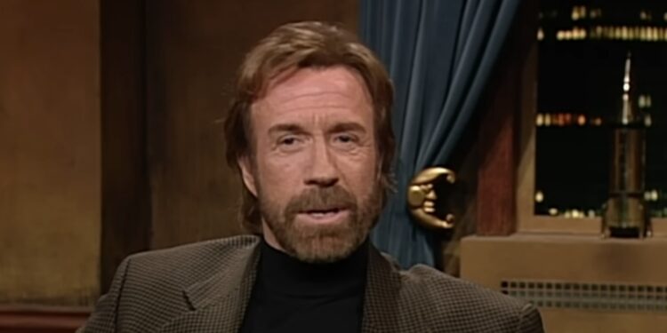 Ipak je smrt jača: Preminuo Chuck Norris u 86. godini