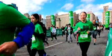 Skoro 30.000 učesnika otvorilo sezonu trčanja u Čikagu – Shamrock Shuffle oborio očekivanja