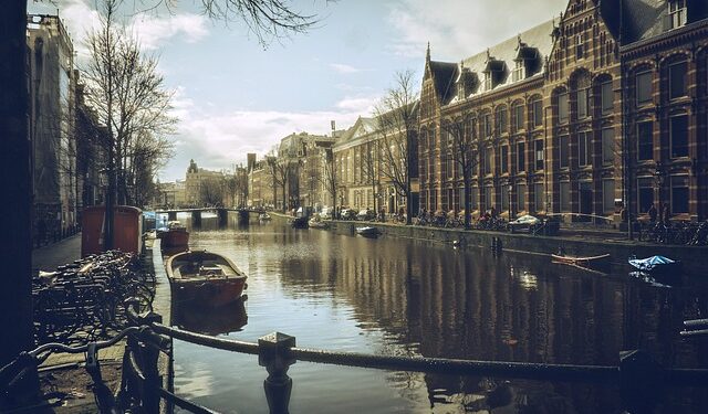 Eksplozija potresla jevrejsku školu u Amsterdamu: Gradonačelnica tvrdi – napad je bio ciljano usmeren na jevrejsku zajednicu