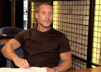 Saša Kovačević postaje tata: Pevač i njegova verenica čekaju bebu