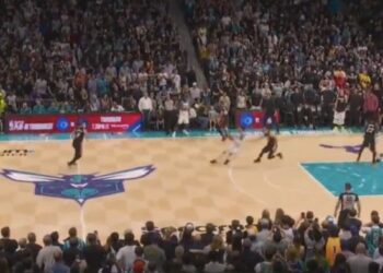 Hornetsi posle produžetka pobedili Majami u plej-inu