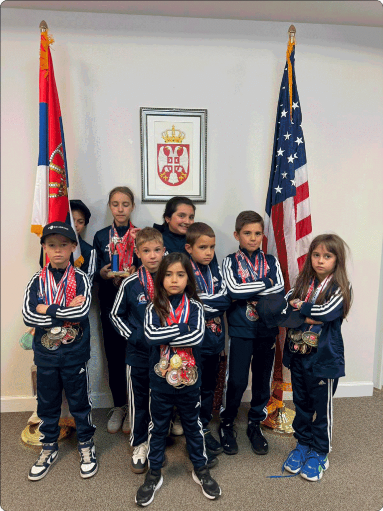 Šampioni iz Čikaga na prijemu u Konzulatu Srbije; Foto: Ippon Karate Team Chicago