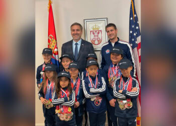 Generalni konzul ugostio osvajače 20 medalja; Foto: Ippon Karate Team Chicago