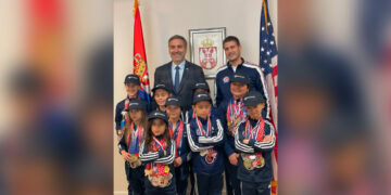 Generalni konzul ugostio osvajače 20 medalja; Foto: Ippon Karate Team Chicago