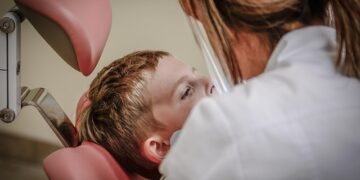 Da li Illinois preuzima kontrolu nad stomatološkim programom u školama u Čikagu?