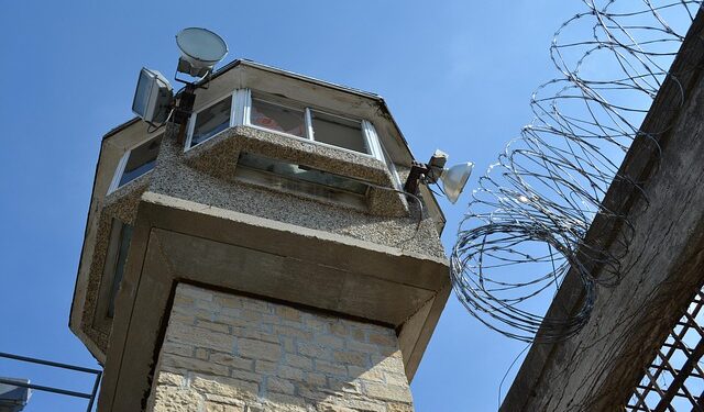 Kako zakon u Illinois-u može bez presude da vas zadrži iza rešetaka do kraja života