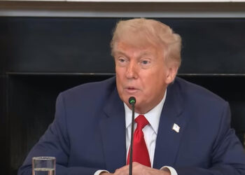 Skandal u SAD: Tužiteljka optužena da je tajni izveštaj o Trump-u sakrila kao “recept za kolače”