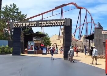 Legendarni „American Eagle“ ponovo u trci: Six Flags vraća kultnu atrakciju za 50. rođendan parka