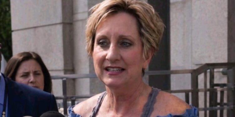 Lisa Domski