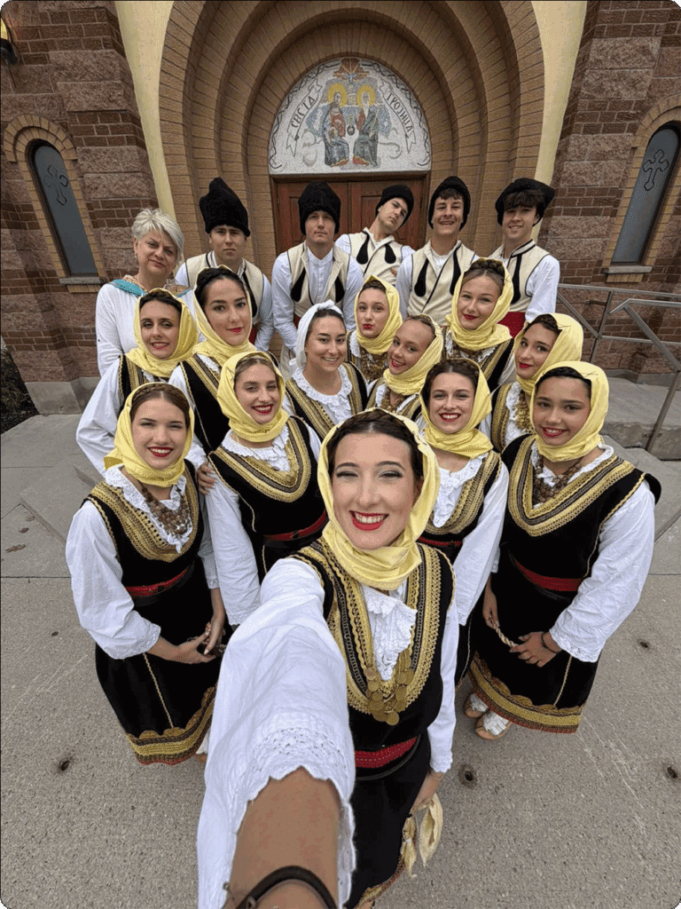 Selfi razigrane družine: Foto: Privatna arhiva