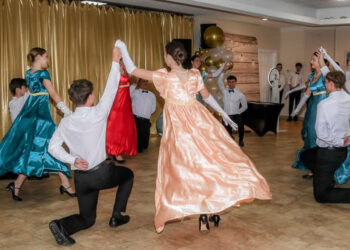 Bistra voda iz Floride čuva srpsku tradiciju: aplauzi, emocije i folklor koji spaja generacije; Foto: Jelena Mulin