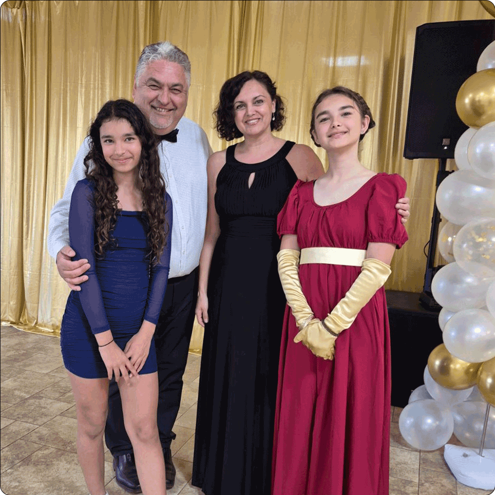 Milica Ristić Vukovljak sa porodicom; Foto: Privatna arhiva