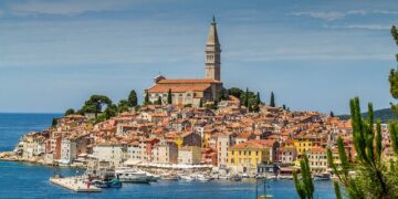 Turisti preplavili Rovinj: Grad uvodi drastične mere koje će promeniti letovanja