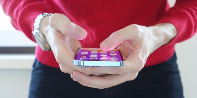 iPhone 17
