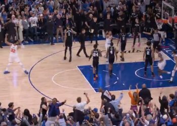 Nezapamćeno čudo u istoriji NBA finala: Niksi preokrenuli najveću razliku ikada na sekundu do kraja
