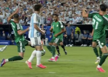 Istorijski het-trik Mesija, Argentina pobedom započela odbranu titule prvaka sveta