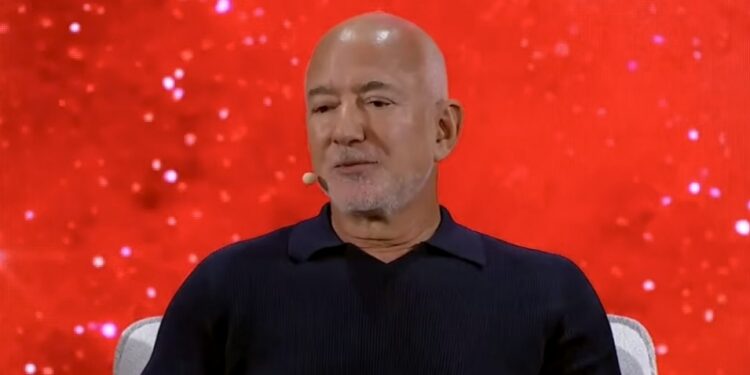 Milijarder Jeff Bezos o veštačkoj inteligenciji: Neće smanjiti broj radnih mesta, desiće se nešto drugo