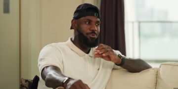 „Kralj“ definitivno napušta Holivud: Lebron James dolazi kod Stephen Curry-ja?