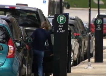 Tajni ugovori i milijarde: Šta se krije iza parking sistema u Čikagu