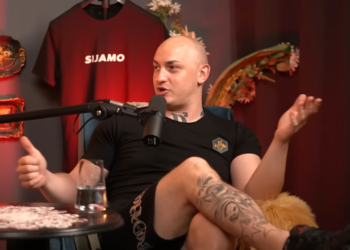 Desingerica na udaru zbog šišanja dece na nastupu u Budvi, stigao odgovor na peticiju da mu se zabrani ulazak u Crnu Goru