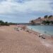 Haos kod Svetog Stefana: Građani blokirali ulaz, traže da plaže budu otvorene za sve
