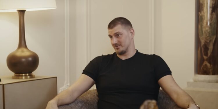 Zaboravite na milione i slavu: Nikola Jokić u omiljenoj pekari iz detinjstva