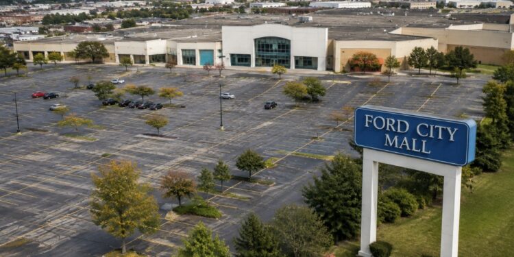 Ford City Mall pred rušenjem: Planiran industrijski kompleks vredan $200 miliona
