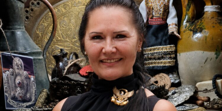 Biljana Regan, kolekcionarka i osnivačica Udruženja za očuvanje srpske kulture i tradicije u Americi; Foto: Privatna arhiva